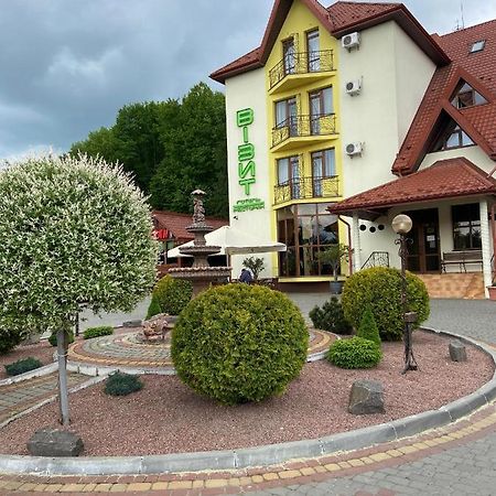 Hotel Restaurant Vizit Truskavets Exterior foto